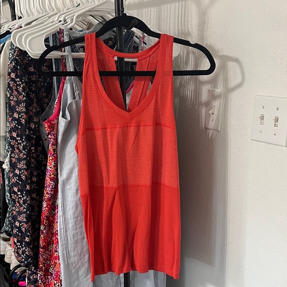 Women's Red/Orange Lululemon Top - Picture 1 of 5